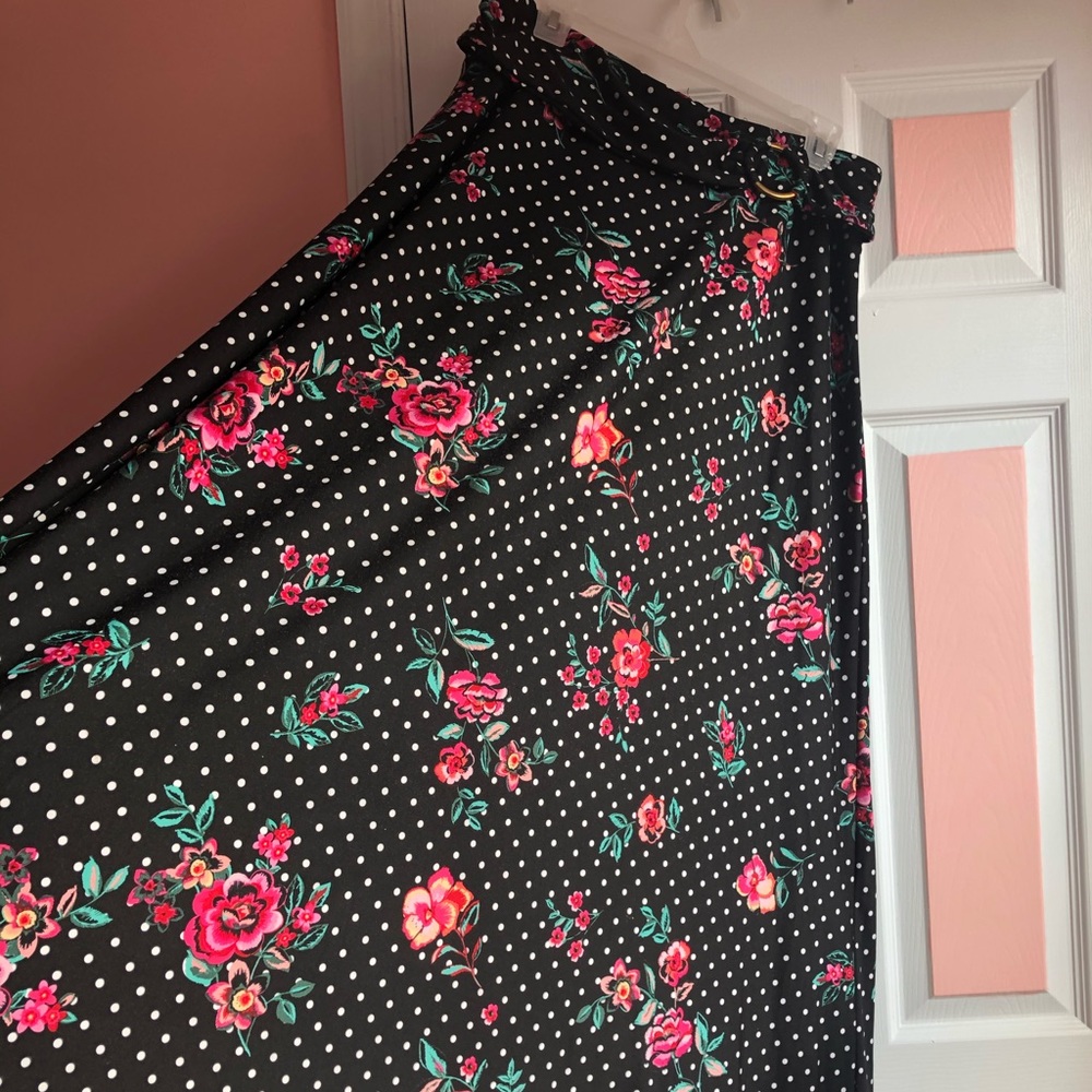 Robert Louis flower skirt
